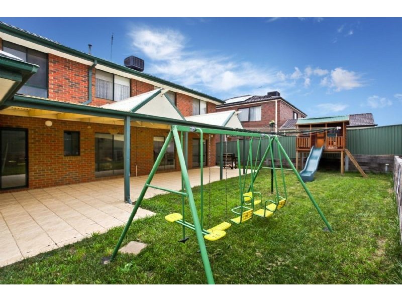 53 Stonebridge Way, Attwood VIC 3049