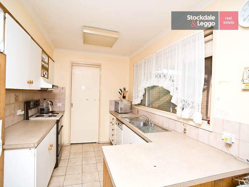 23 Gaynor Crescent, Gladstone Park VIC 3043