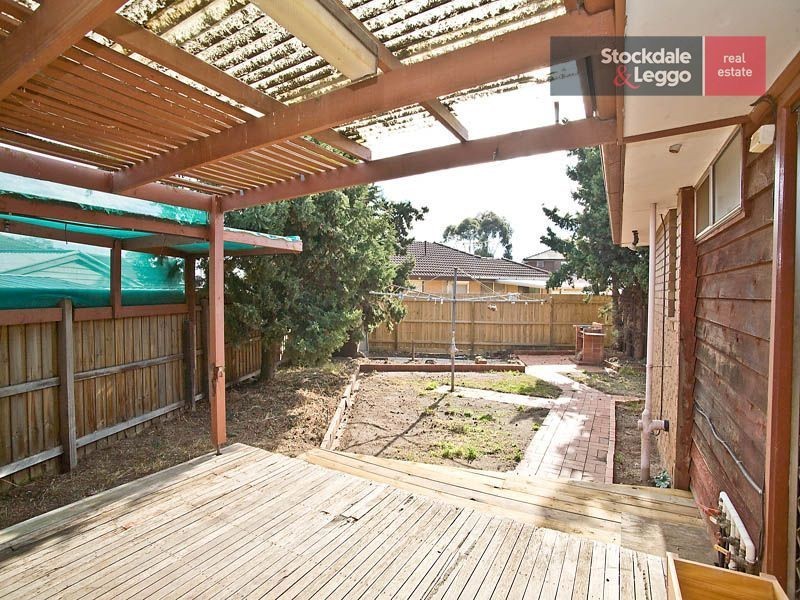 23 Gaynor Crescent, Gladstone Park VIC 3043