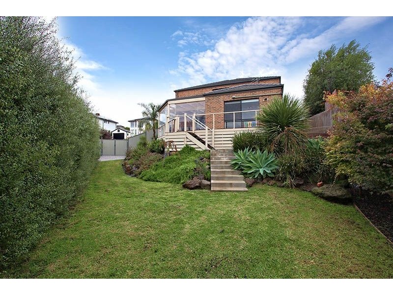 16 Maclaren Court, Greenvale VIC 3059