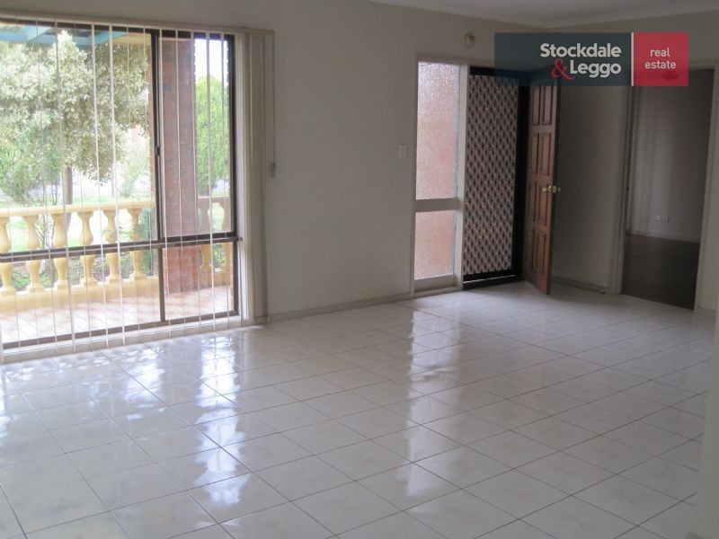10 Gretna Close, Westmeadows VIC 3049