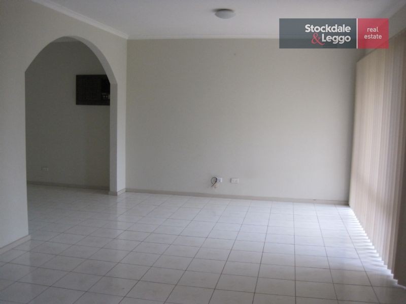 10 Gretna Close, Westmeadows VIC 3049