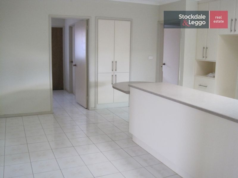 10 Gretna Close, Westmeadows VIC 3049