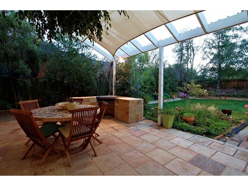 22 Normanby Drive, Greenvale VIC 3059