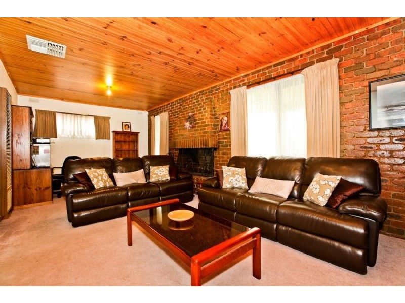 22 Shadforth Street, Westmeadows VIC 3049