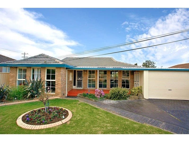 3 Fairbank Avenue, Gladstone Park VIC 3043