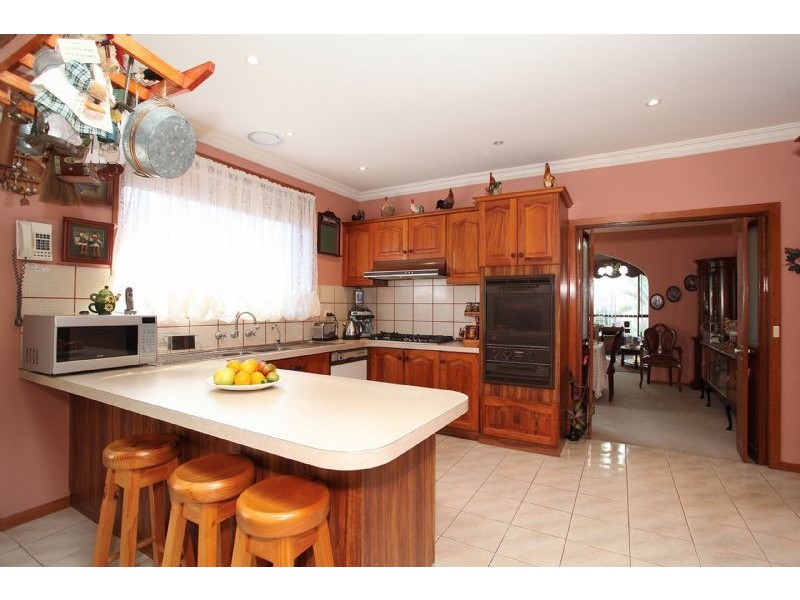 20 Ambleside Road, Greenvale VIC 3059