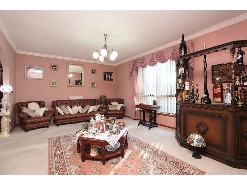 20 Ambleside Road, Greenvale VIC 3059