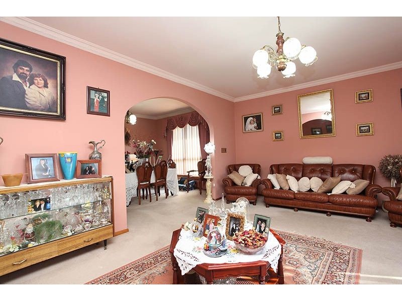 20 Ambleside Road, Greenvale VIC 3059