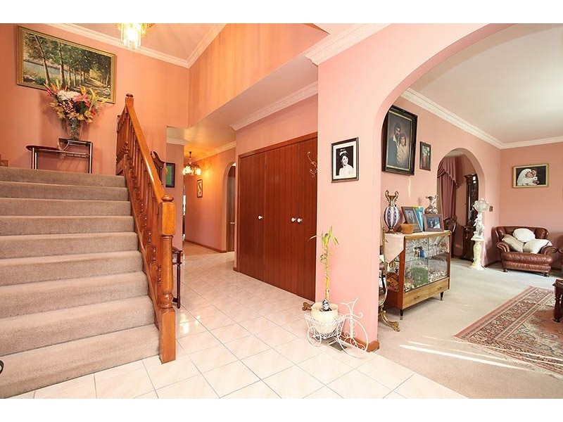 20 Ambleside Road, Greenvale VIC 3059