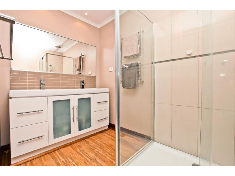 90 Kenny Street, Attwood VIC 3049