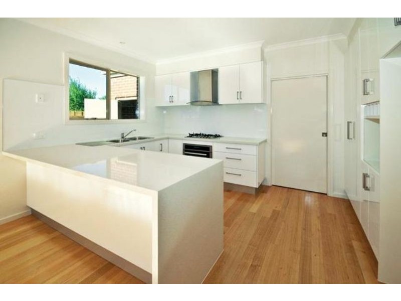 1/3 South Road, Airport West VIC 3042