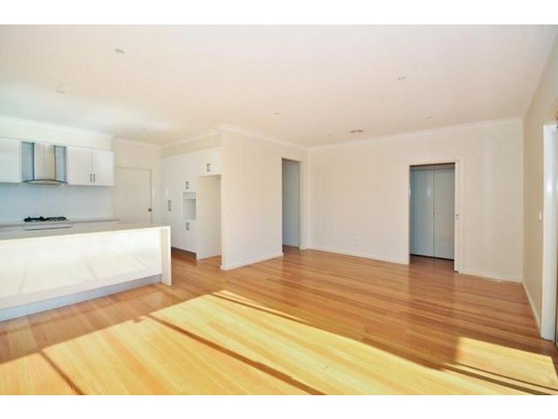 1/3 South Road, Airport West VIC 3042