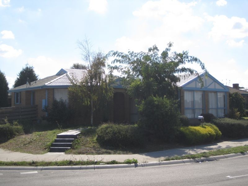 86 Bridgewater Rd, Craigieburn VIC 3064