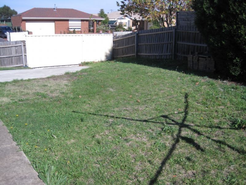 86 Bridgewater Rd, Craigieburn VIC 3064