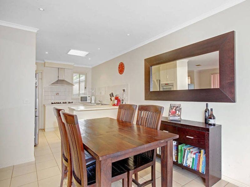 8 Shale Court, Delahey VIC 3037