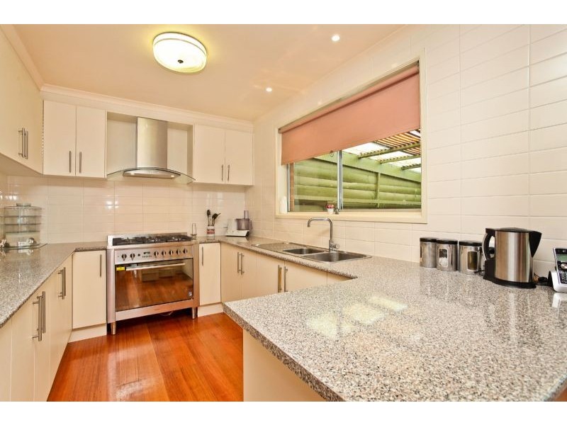 7 Ballard Close, Gladstone Park VIC 3043