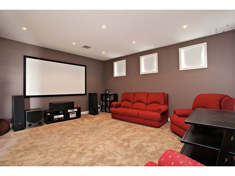 20 Cobblestone Drive, Attwood VIC 3049