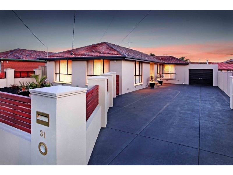 31 Shawlands Drive, Tullamarine VIC 3043