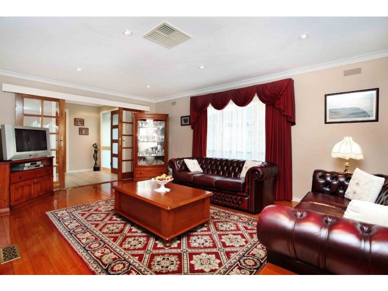 31 Shawlands Drive, Tullamarine VIC 3043