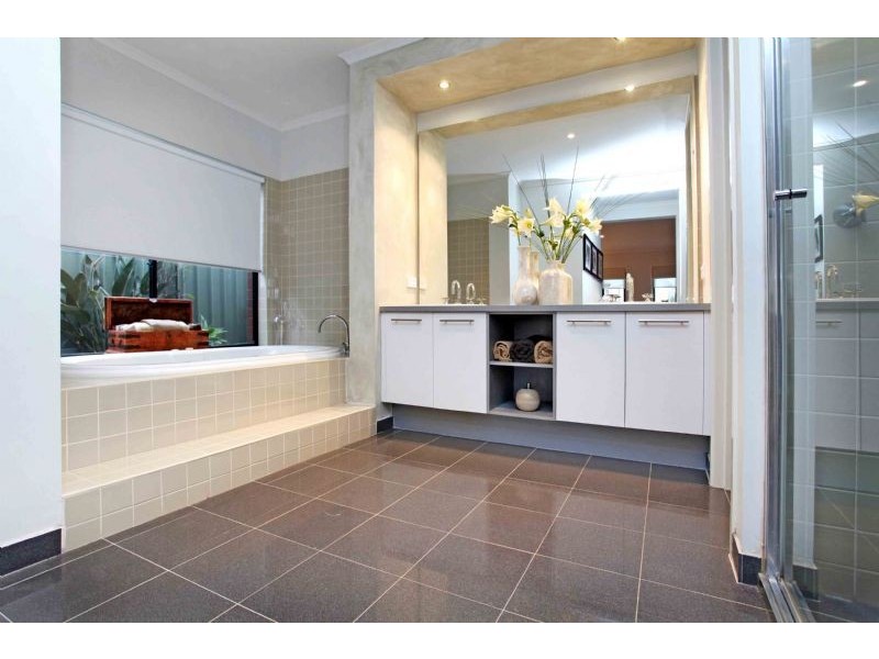 15 Gatehouse Drive, Attwood VIC 3049