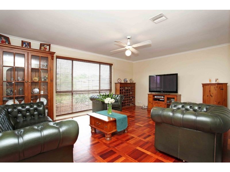 14 Piccadilly Court, Greenvale VIC 3059
