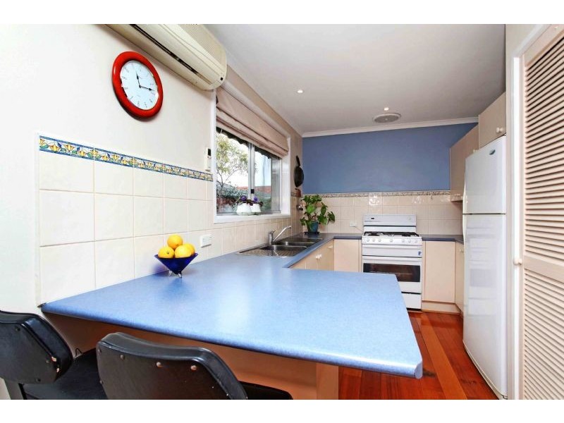 9 Abinger Court, Gladstone Park VIC 3043