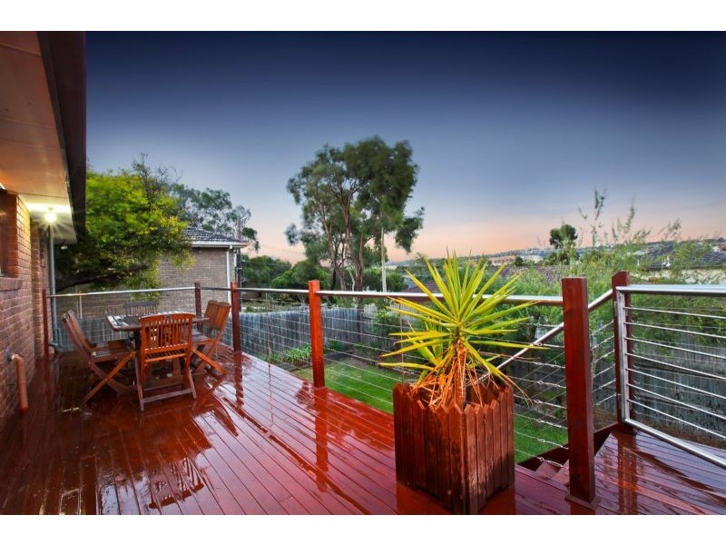16 Ashford Crescent, Westmeadows VIC 3049