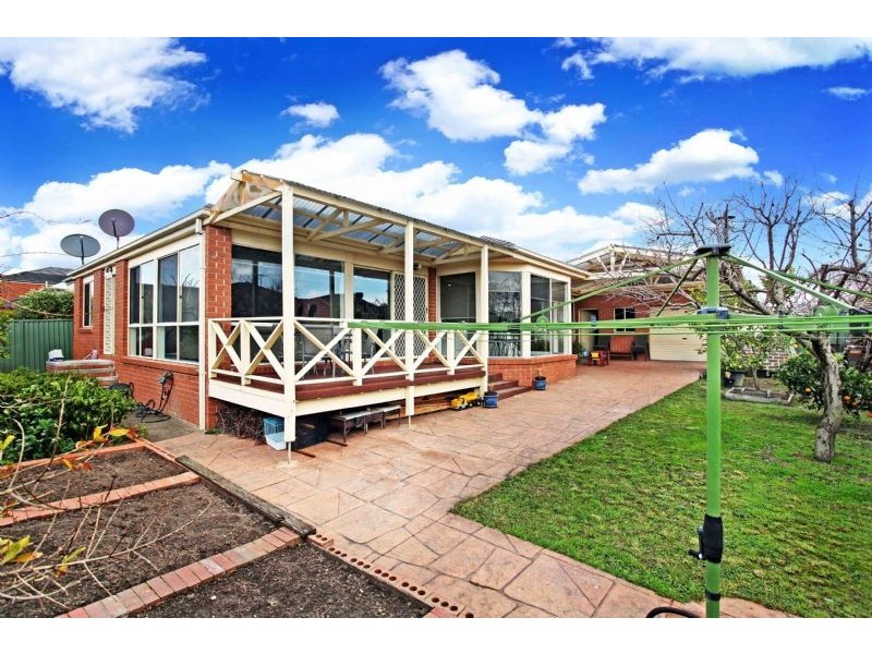 5 Cobblestone Drive, Attwood VIC 3049