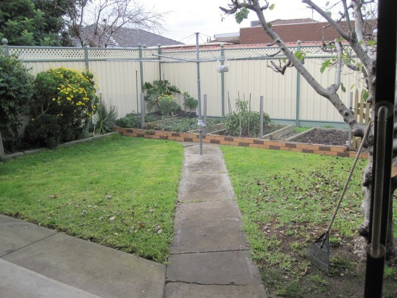 5 Felgate Close, Tullamarine VIC 3043