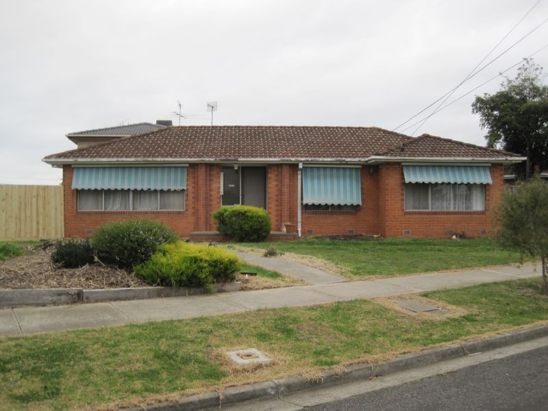 2 Eliza Crt, Gladstone Park VIC 3043