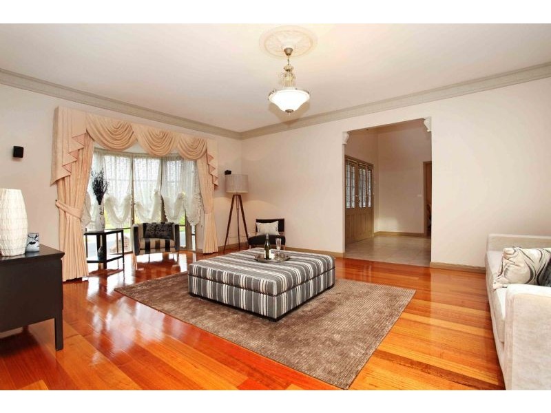 8 Boswell Court, Greenvale VIC 3059