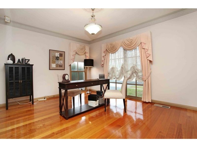 8 Boswell Court, Greenvale VIC 3059