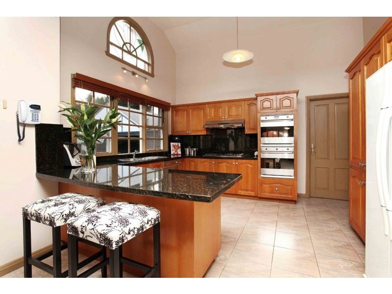 8 Boswell Court, Greenvale VIC 3059