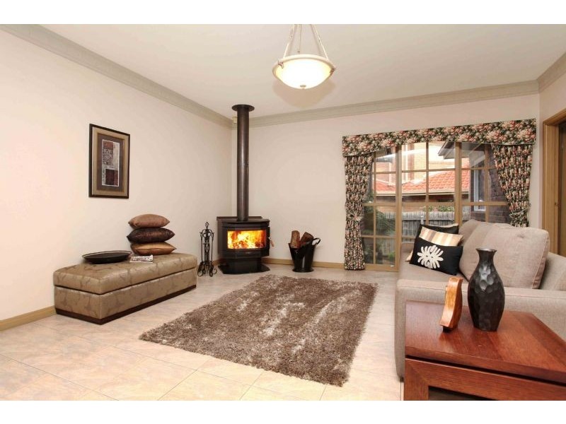 8 Boswell Court, Greenvale VIC 3059