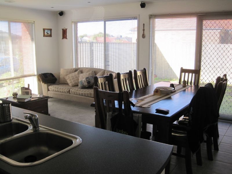 15 Tigris Court, Roxburgh Park VIC 3064