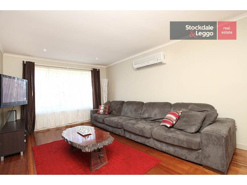 103 Carrick Drive, Gladstone Park VIC 3043