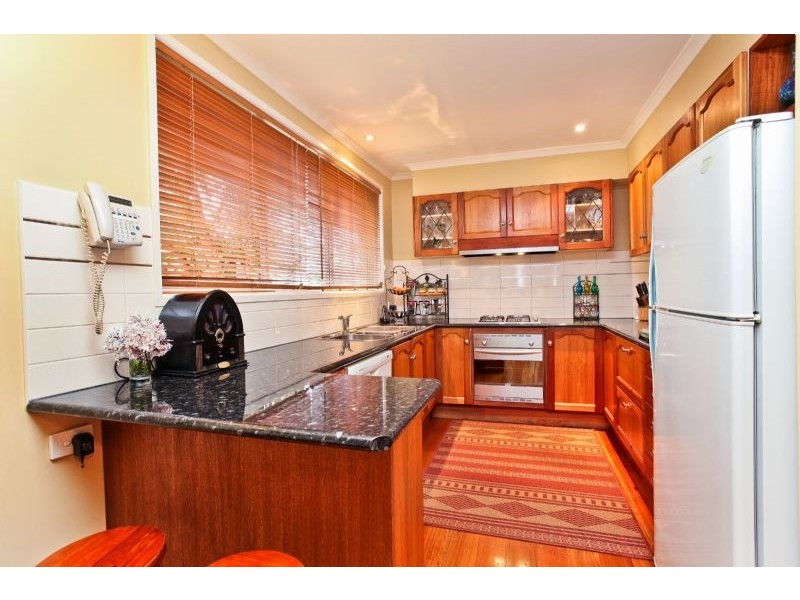 56 Wolverton Drive, Gladstone Park VIC 3043