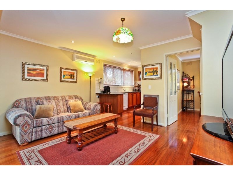 56 Wolverton Drive, Gladstone Park VIC 3043