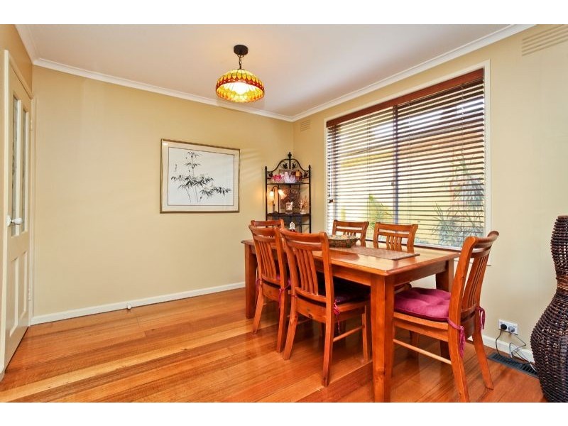 56 Wolverton Drive, Gladstone Park VIC 3043