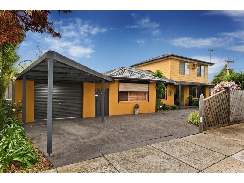 56 Wolverton Drive, Gladstone Park VIC 3043