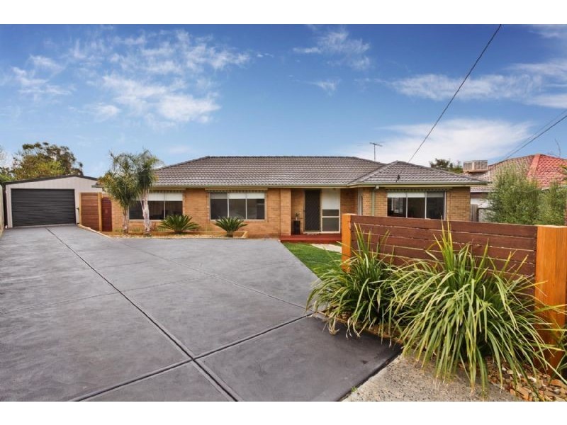 6 Dalton Place, Gladstone Park VIC 3043