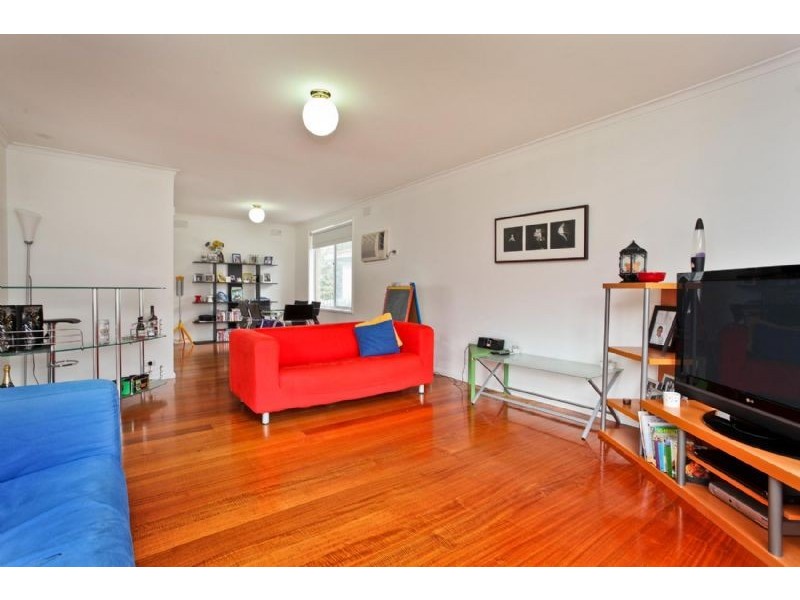 6 Dalton Place, Gladstone Park VIC 3043