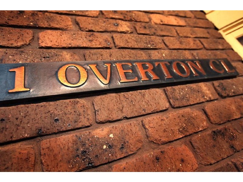 1 Overton Court, Greenvale VIC 3059