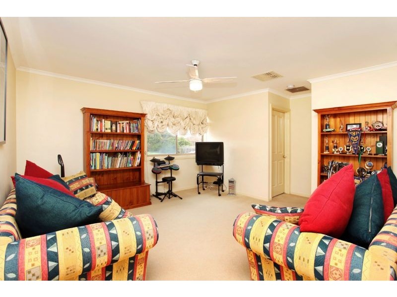 14 Piccadilly Court, Greenvale VIC 3059