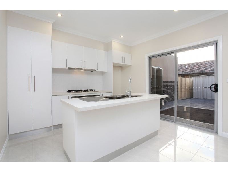 1/27 Waratah Avenue, Tullamarine VIC 3043