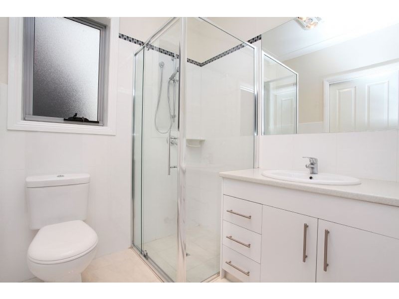 1/27 Waratah Avenue, Tullamarine VIC 3043