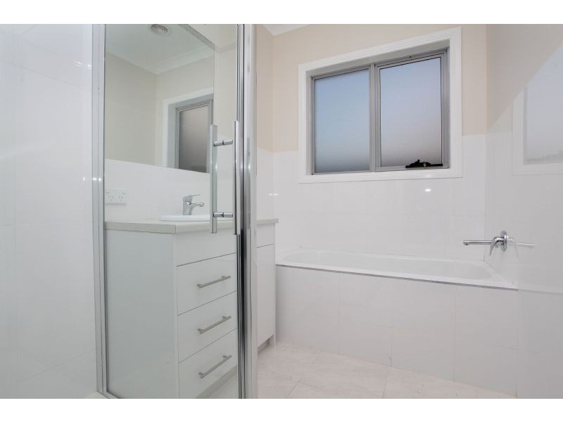 3/27 Waratah Avenue, Tullamarine VIC 3043