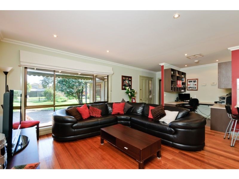 16 Pascoe Street, Westmeadows VIC 3049