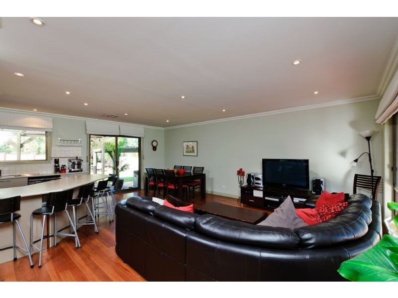 16 Pascoe Street, Westmeadows VIC 3049